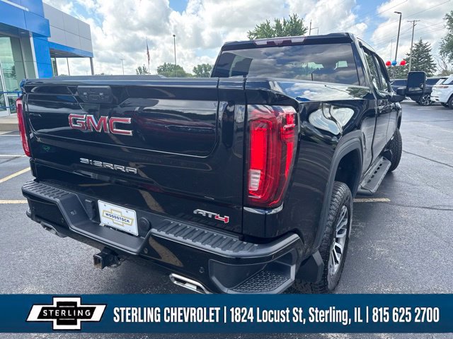 Used 2023 GMC Sierra 1500 AT4 w/ Technology Package AWD/4WD image 3