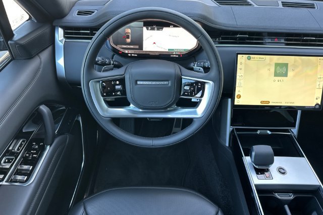 New 2026 Land Rover Range Rover SE AWD/4WD image 13