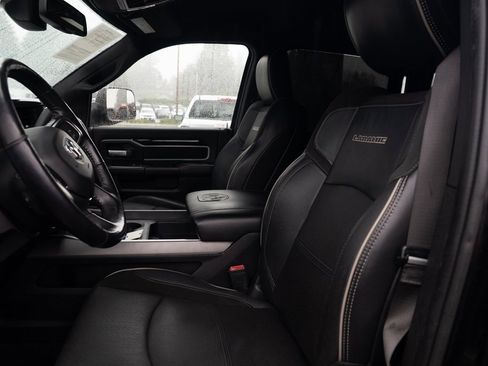 Used 2020 RAM 2500 Laramie w/ Night Edition image 19