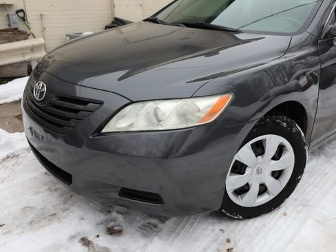 Used 2008 Toyota Camry LE image 2