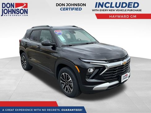 Used 2025 Chevrolet TrailBlazer LT AWD/4WD image 1