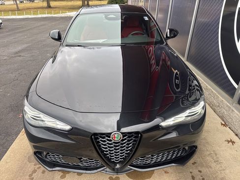 New 2026 Alfa Romeo Giulia AWD image 5