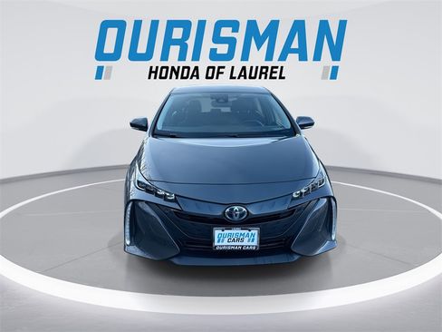 Used 2021 Toyota Prius Prime LE image 3