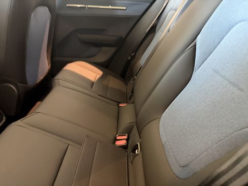 New 2026 Volvo EX30 Cross Country Ultra image 15