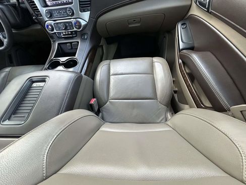 Used 2016 Chevrolet Suburban LT w/ LT Signature Package image 15