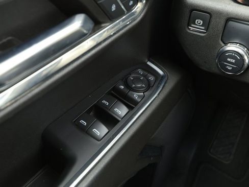 Used 2024 GMC Sierra 1500 SLT image 23