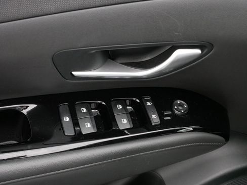 Used 2023 Hyundai Tucson Limited image 19