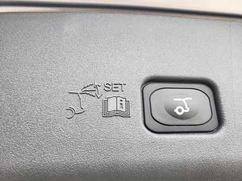 New 2026 Lincoln Nautilus Premier w/ Equipment Group 102A image 9