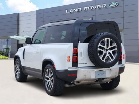 Certified 2025 Land Rover Defender 90 S image 4