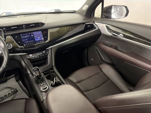 Used 2020 Cadillac XT6 Premium Luxury image 38