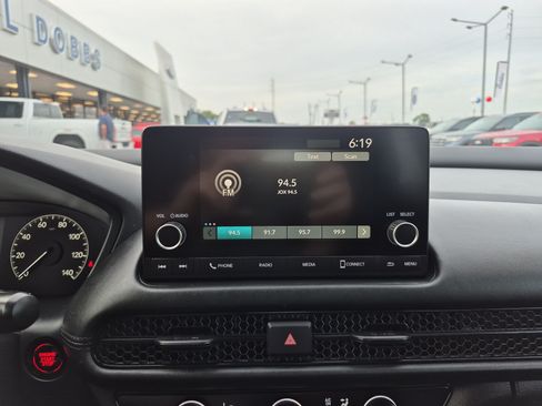 Used 2025 Honda HR-V LX image 29