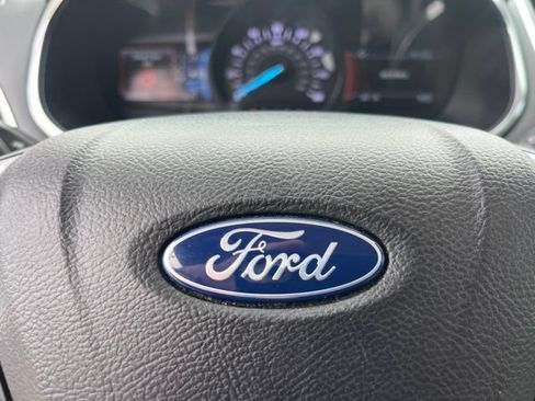 Used 2019 Ford Edge Titanium FWD image 28