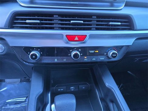 Used 2020 Kia Telluride LX image 30