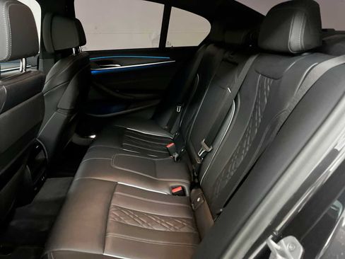 Used 2023 BMW 530e xDrive w/ Luxury Seating Package AWD/4WD image 31