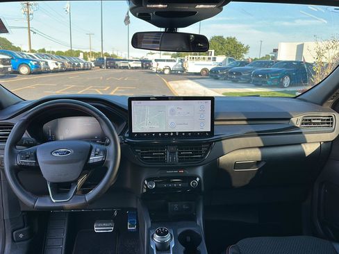 Used 2023 Ford Escape ST-Line w/ Tech Pack #1 AWD/4WD image 15