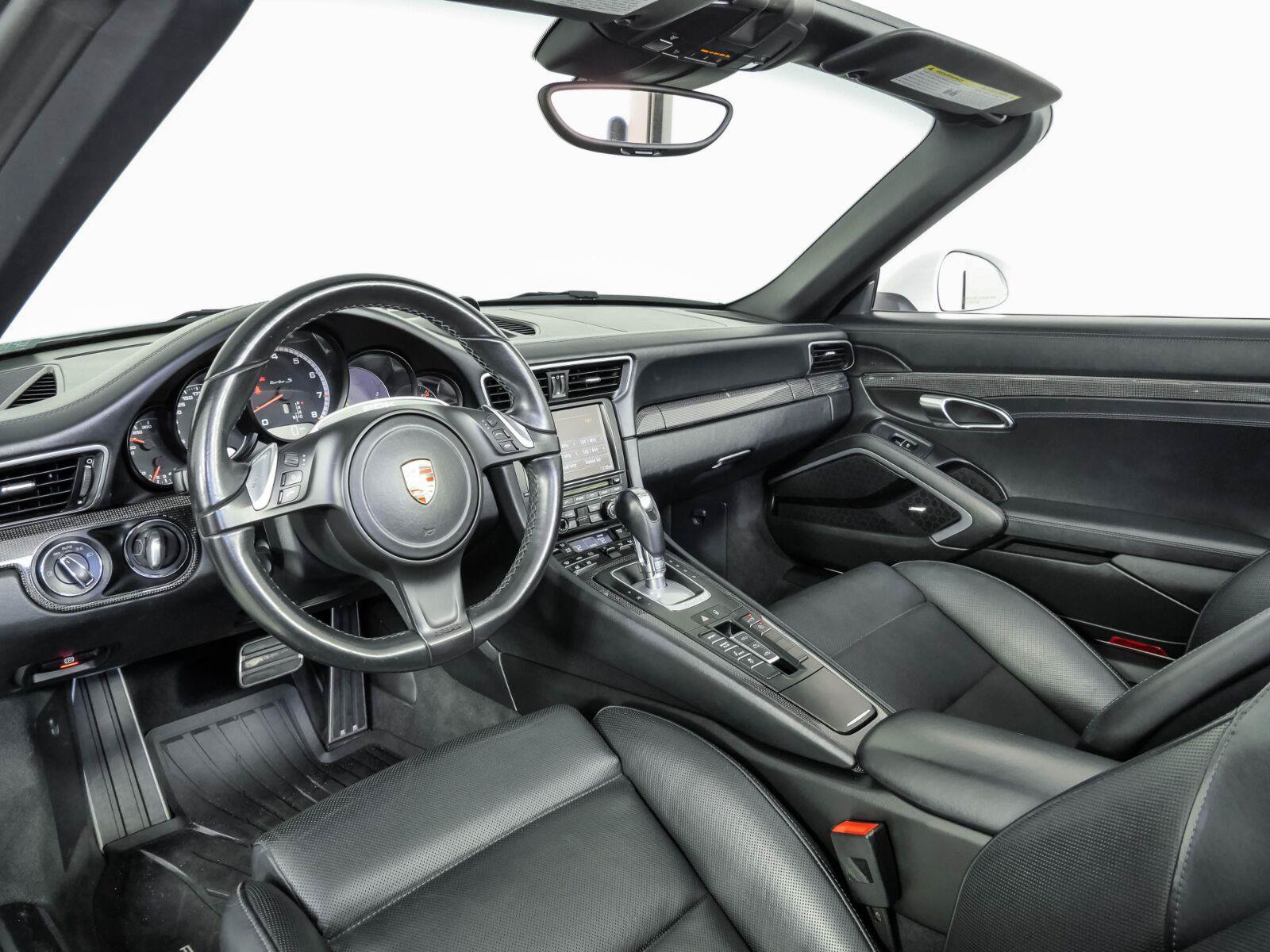 Used 2015 Porsche 911 Turbo S AWD/4WD image 4