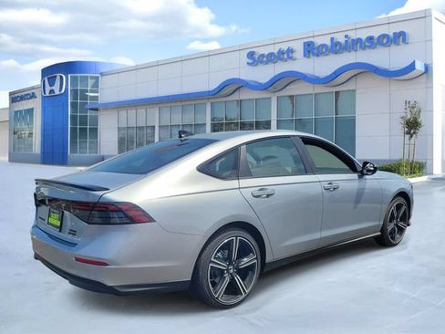 Used 2026 Honda Accord Sport image 4