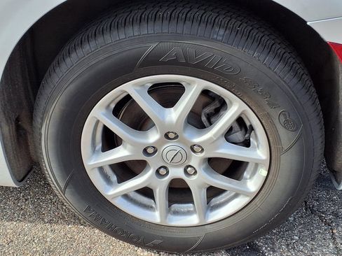 Used 2026 Chrysler Pacifica Select FWD image 9