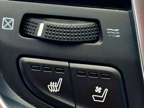 Used 2015 Chevrolet SS image 27