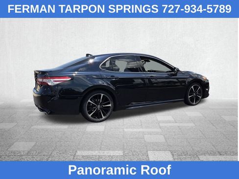 Used 2020 Toyota Camry XSE FWD image 11