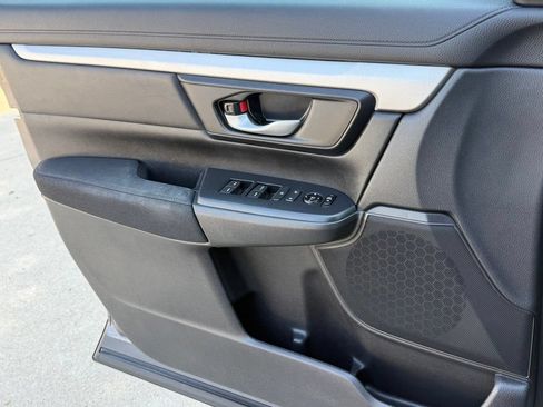 Used 2019 Honda CR-V LX image 28