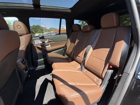 New 2026 Mercedes-Benz GLS 450 4MATIC image 23