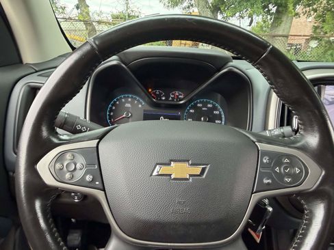 Used 2022 Chevrolet Colorado Z71 AWD/4WD image 28