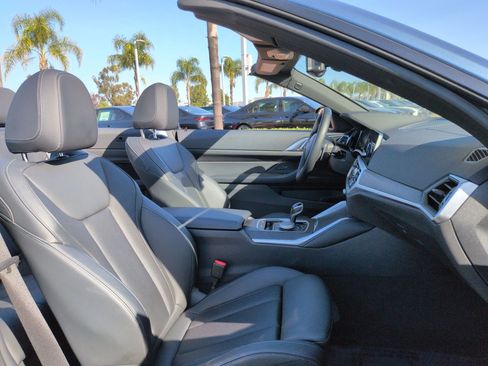 Used 2022 BMW 430i Convertible w/ M Sport Package image 32