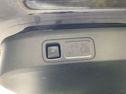 Used 2024 Lincoln Navigator L 4WD image 40