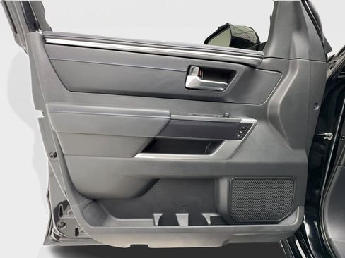 Used 2024 Toyota Tundra Platinum image 23