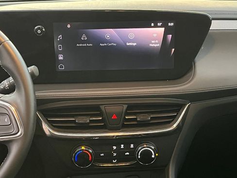 Used 2025 Buick Encore GX Preferred image 21