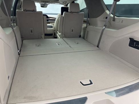 Used 2024 Cadillac Escalade ESV Sport Platinum image 24