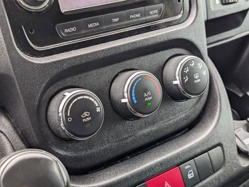 Used 2021 RAM ProMaster 2500 image 27