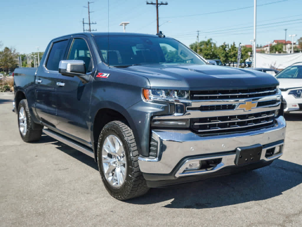 Used 2020 Chevrolet Silverado 1500 LTZ w/ LTZ Premium Package AWD/4WD image 15