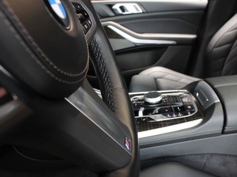 Used 2024 BMW X5 sDrive40i w/ M Sport Package image 34