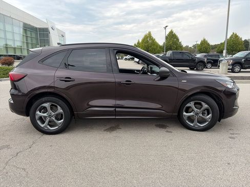 Used 2023 Ford Escape ST-Line w/ Tech Pack #1 FWD image 8