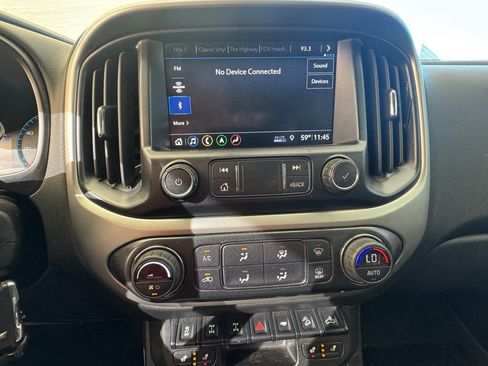 Used 2020 Chevrolet Colorado ZR2 image 18