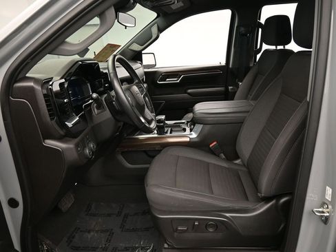 Used 2024 Chevrolet Silverado 1500 RST image 11