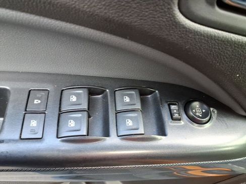 Used 2017 Chevrolet Colorado Z71 image 16