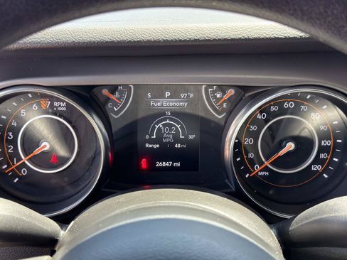 Used 2022 Jeep Wrangler Unlimited Sport AWD/4WD image 22
