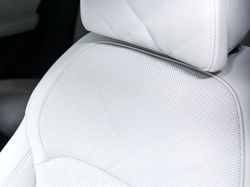 New 2027 BMW X6 M60i AWD/4WD image 25