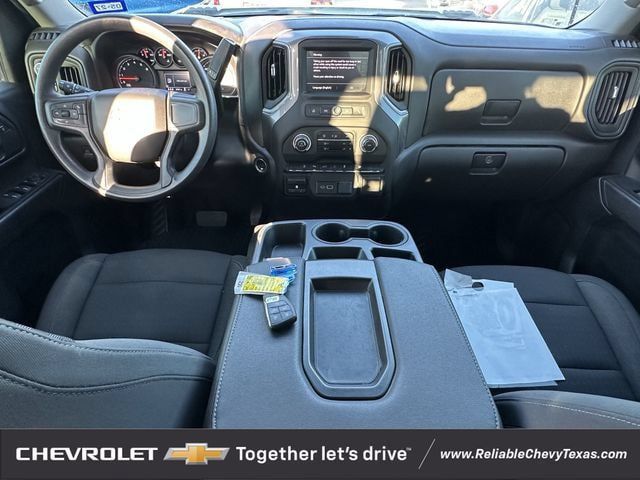 Used 2024 Chevrolet Silverado 2500 Custom w/ Custom Value Package AWD/4WD image 10