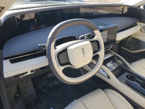 New 2026 Lincoln Nautilus Black Label image 13