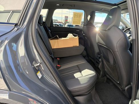 Used 2025 Audi Q6 e-tron Premium Plus w/ Premium Plus image 12