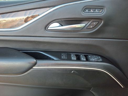 Used 2021 Cadillac Escalade ESV Sport Platinum w/ LPO, ONYX Package image 16