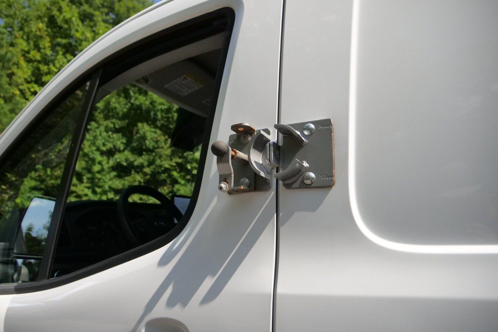 Used 2022 Ford E-Transit Low Roof w/ Load Area Protection Package RWD image 28