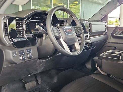 Certified 2024 GMC Sierra 1500 Elevation w/ LPO, Elevation Black Package AWD/4WD image 11