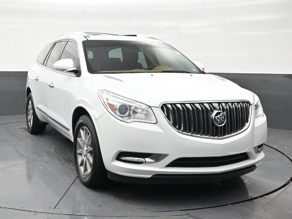 Used 2017 Buick Enclave Leather FWD image 7