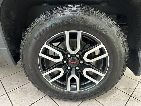 Used 2019 GMC Sierra 1500 AT4 w/ AT4 Premium Package image 19