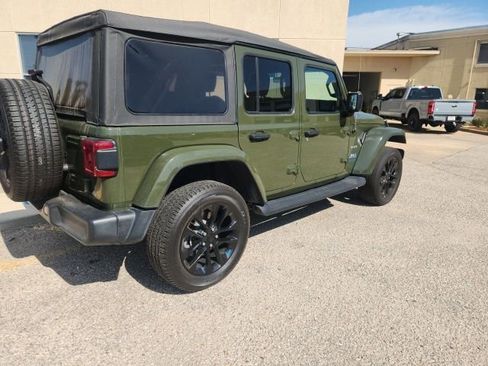 Used 2023 Jeep Wrangler Unlimited Sahara AWD/4WD image 5